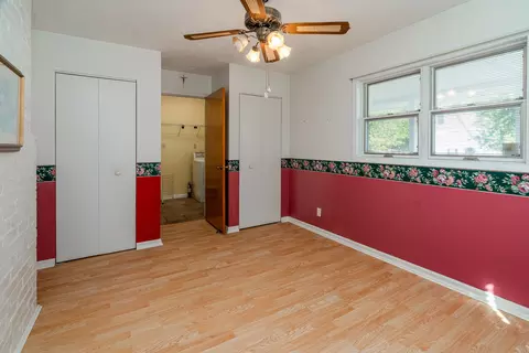 Bedroom - 2001 N State St, Marion, IL 62959 photo 1 of 4