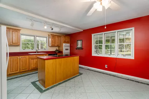 Kitchen - 2001 N State St, Marion, IL 62959 photo 3 of 3