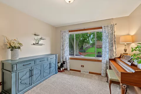 Other - 15224 Walnut Rd, Oak Forest, IL 60452 photo 2 of 4