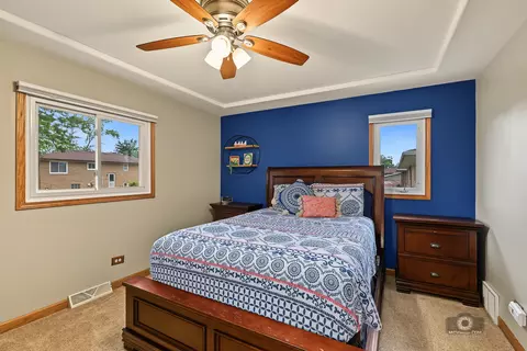 Bedroom - 15224 Walnut Rd, Oak Forest, IL 60452 photo 3 of 3
