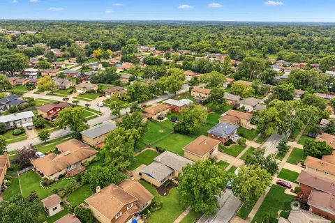 View/Area - 15224 Walnut Rd, Oak Forest, IL 60452 photo 7 of 7