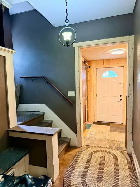 Entry Way - 1002 Locust St, Thomson, IL 61285 photo 1 of 1