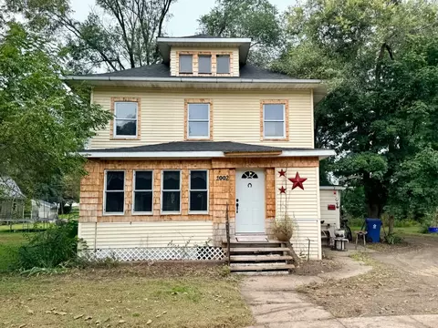 1002 Locust St, Thomson, IL 61285