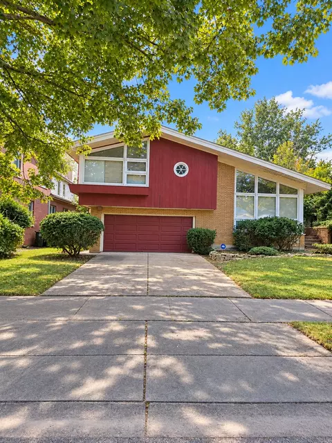 9010 Keeler Ave, Skokie, IL 60076