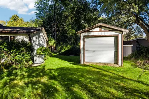 Exterior - 3520 Blue Gill Ct, Morris, IL 60450 photo 11 of 12