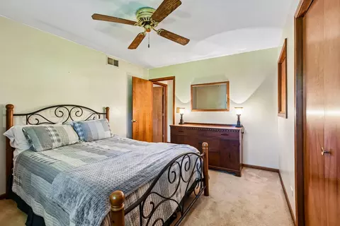 Bedroom - 3520 Blue Gill Ct, Morris, IL 60450 photo 5 of 6
