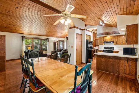 Dining - 3520 Blue Gill Ct, Morris, IL 60450 photo 2 of 2