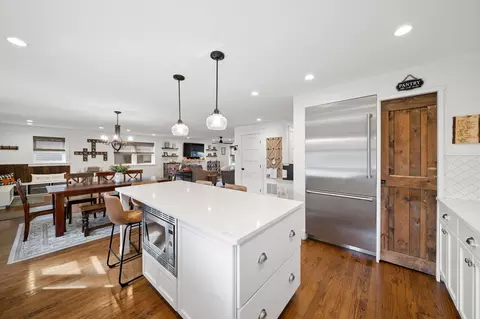 Kitchen - 9043 Bartlett Ave, Brookfield, IL 60513 photo 2 of 3
