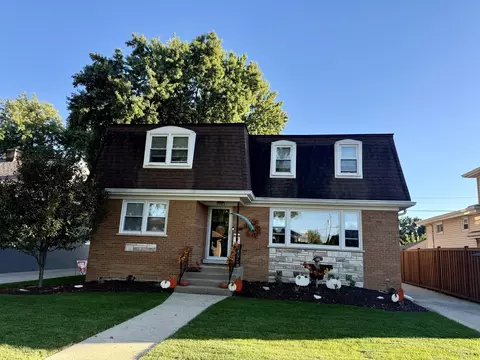 Exterior - 9043 Bartlett Ave, Brookfield, IL 60513 photo 5 of 5