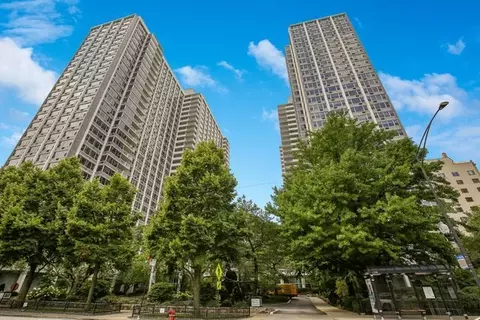 4250 N Marine Dr #2731, Chicago, IL 60613