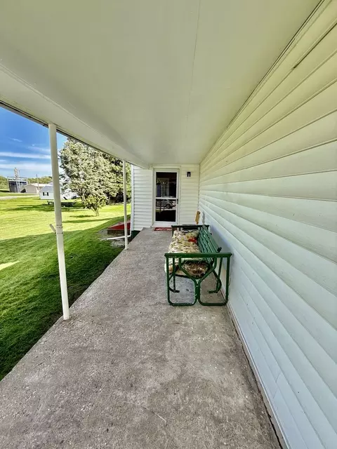 Exterior - 400 N School St, Atkinson, IL 61235 photo 5 of 5