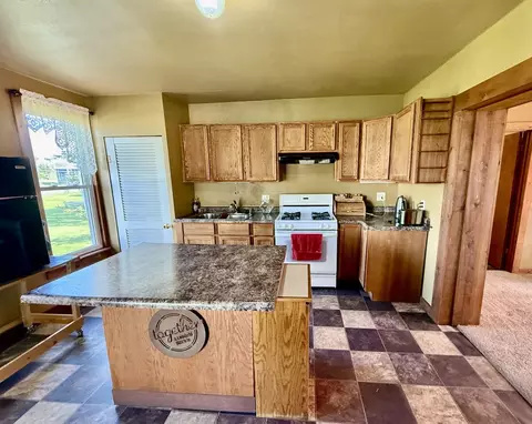 Kitchen - 400 N School St, Atkinson, IL 61235 photo 3 of 3