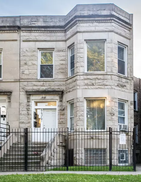 6434 S Eberhart Ave, Chicago, IL 60637