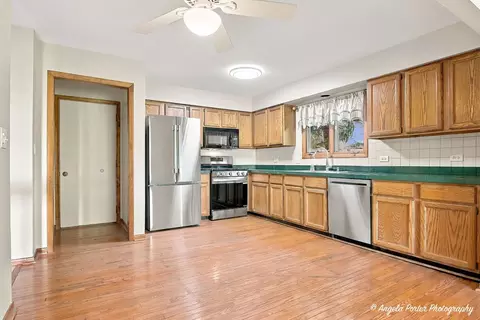 Kitchen - 167 Tree Line, Antioch, IL 60002 photo 1 of 1