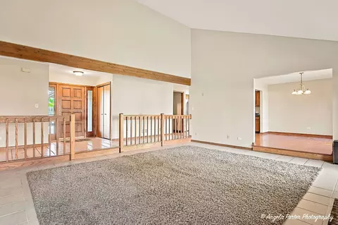 Living - 167 Tree Line, Antioch, IL 60002 photo 5 of 5