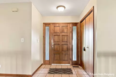 Entry Way - 167 Tree Line, Antioch, IL 60002 photo 1 of 1