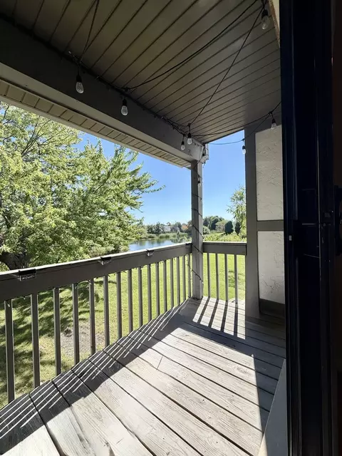 Exterior - 2304 Olde Mill Rd, Plainfield, IL 60586 photo 2 of 4