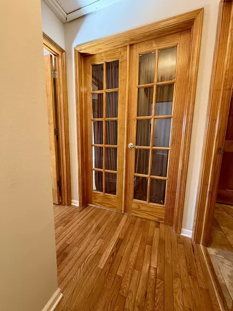 Entry Way - 2304 Olde Mill Rd, Plainfield, IL 60586 photo 2 of 3