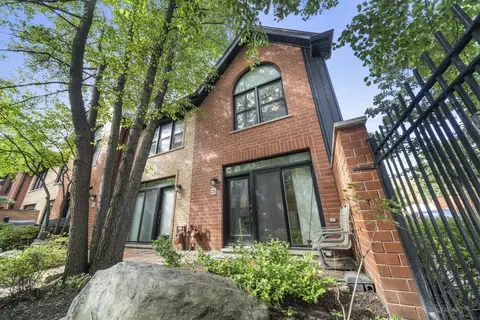 1801 W Diversey Pkwy #25, Chicago, IL 60614