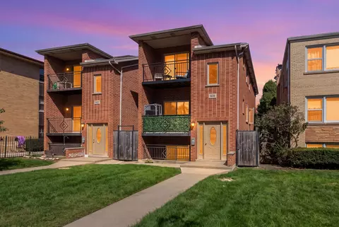 5630 W Goodman St #301, Chicago, IL 60630