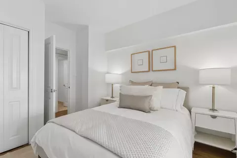 Bedroom - 175 E Delaware Pl #6401, Chicago, IL 60611 photo 2 of 5
