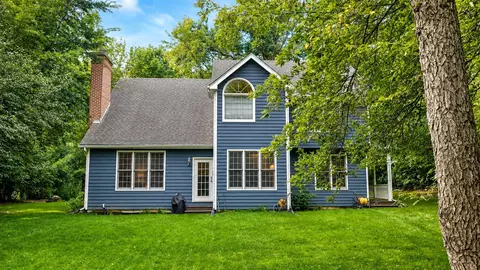 Exterior - 300 White Tail Ln, Ingleside, IL 60041 photo 7 of 11