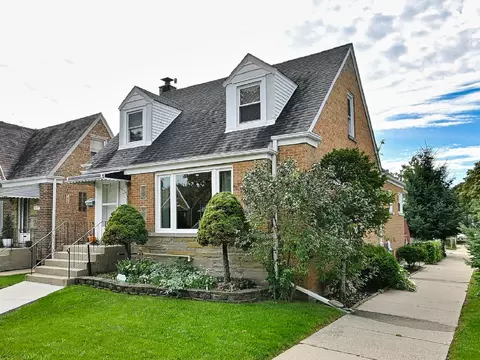 7041 W School St, Chicago, IL 60634