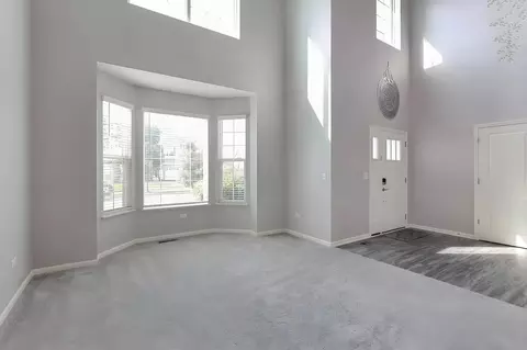 Living - 3626 Emerald Rd, Elgin, IL 60124 photo 2 of 4