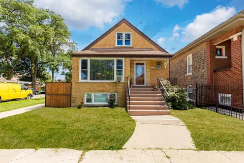 5801 S Talman Ave, Chicago, IL 60629