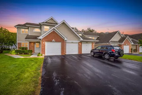 349 Sheffield Dr #349, Schaumburg, IL 60194