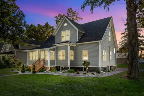 Exterior - 421 W Mazon Ave, Dwight, IL 60420 photo 3 of 17