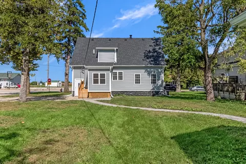 Exterior - 421 W Mazon Ave, Dwight, IL 60420 photo 12 of 17