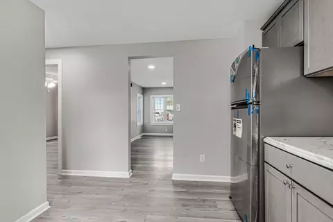 Entry Way - 421 W Mazon Ave, Dwight, IL 60420 photo 1 of 6