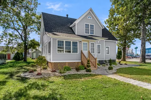 421 W Mazon Ave, Dwight, IL 60420