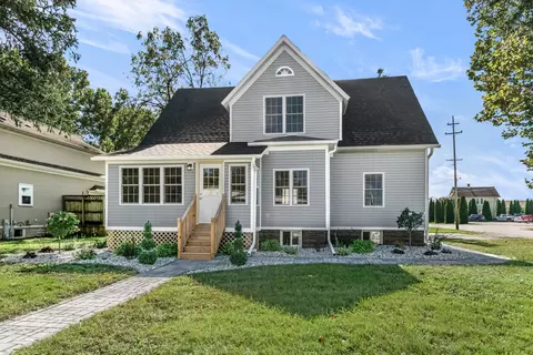 Exterior - 421 W Mazon Ave, Dwight, IL 60420 photo 5 of 17