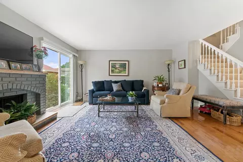 Living - 1232 Reading Ct, Wheaton, IL 60189 photo 3 of 3