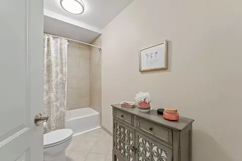 Bath - 1232 Reading Ct, Wheaton, IL 60189 photo 2 of 2