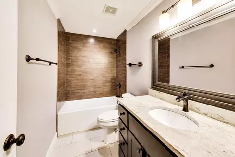 Bath - 6841 N Northwest Hwy #3C, Chicago, IL 60631 photo 2 of 2
