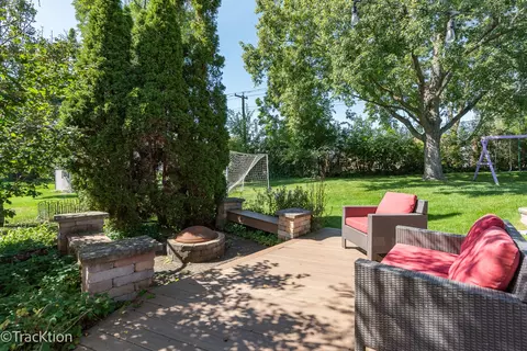 Exterior - 8102 Tennessee Ave, Willowbrook, IL 60527 photo 3 of 6