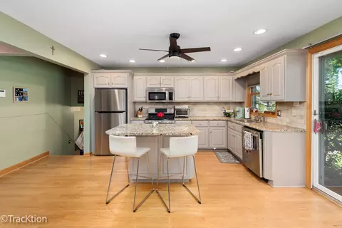 Kitchen - 8102 Tennessee Ave, Willowbrook, IL 60527 photo 2 of 4