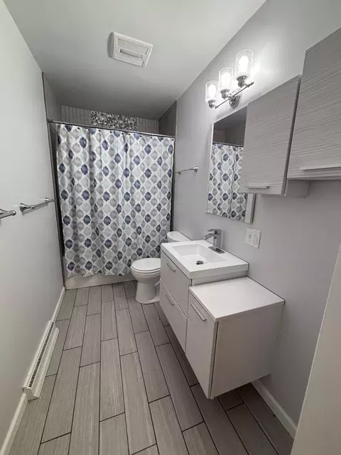 Bath - 505 W Central Blvd, Kewanee, IL 61443 photo 1 of 5