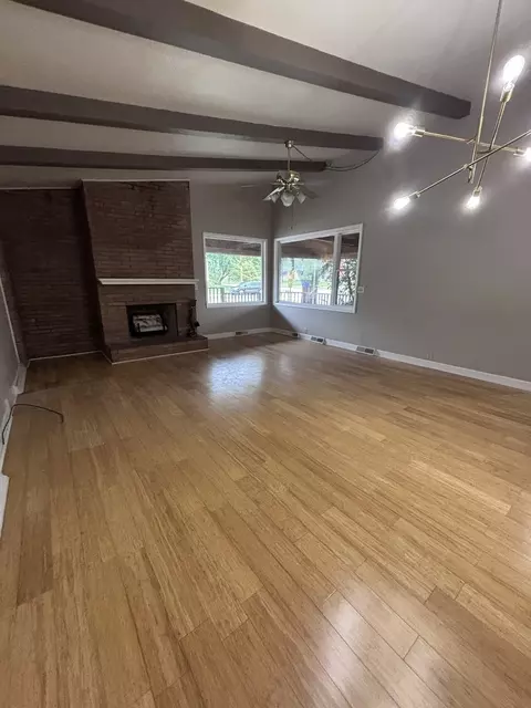 Living - 505 W Central Blvd, Kewanee, IL 61443 photo 3 of 6