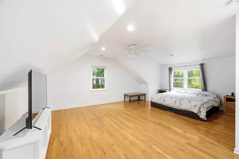Bedroom - 389 N Commonwealth Ave, Elgin, IL 60123 photo 5 of 6