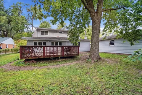 Exterior - 912 Parmon Rd, Bloomington, IL 61701 photo 5 of 7