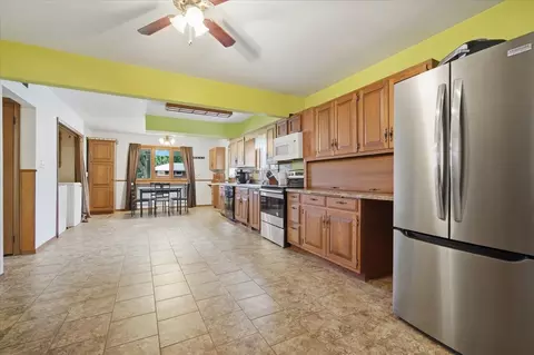 Kitchen - 912 Parmon Rd, Bloomington, IL 61701 photo 1 of 4