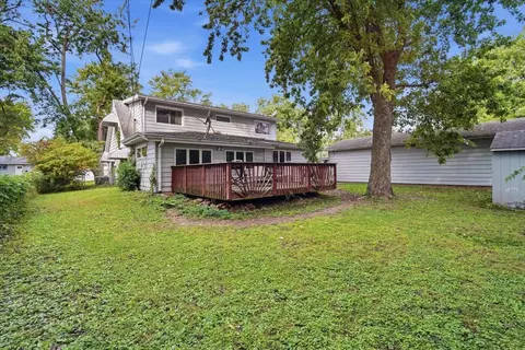 Exterior - 912 Parmon Rd, Bloomington, IL 61701 photo 6 of 7