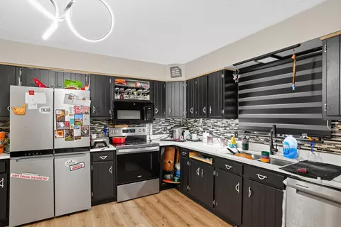 Kitchen - 5 Bethany Dr, Troy, IL 62294 photo 2 of 7