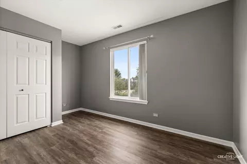 Bedroom - 1017 Simms Ct, Plano, IL 60545 photo 2 of 4