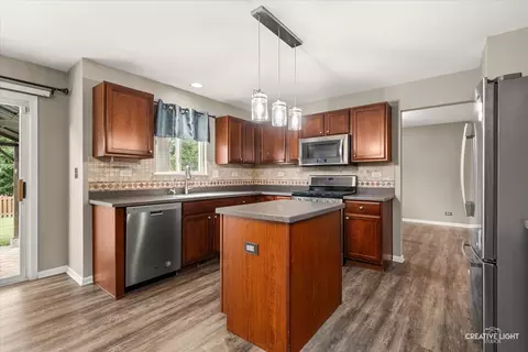 Kitchen - 1017 Simms Ct, Plano, IL 60545 photo 3 of 3