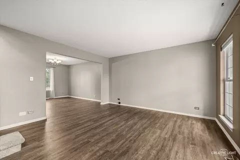 Living - 1017 Simms Ct, Plano, IL 60545 photo 1 of 6
